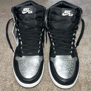 Women’s Air Jordan 1’ Retro High OG “Silver Toe”